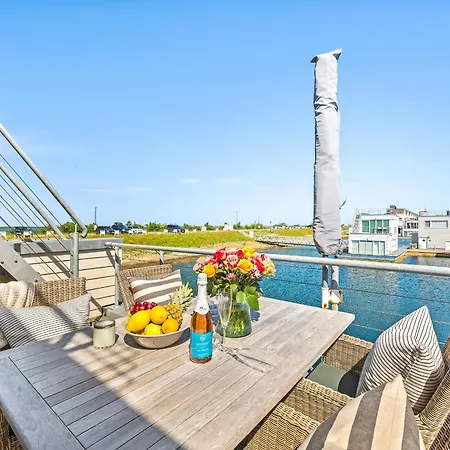 An Bord 1 Vakantiehuis